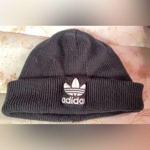 Adidas beanie